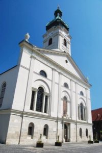 Cathedral of Győr, Hungary. Image by István on Flickr under the CC-BY-NC-ND 2.0 license, https://www.flickr.com/photos/i_csuhai/2870279447/