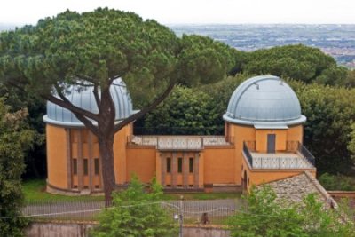 Vatican Observatory in Castel Gandolfo, CC-BY-NC-ND 2.0 by H. Raab, https://www.flickr.com/photos/herbraab/40684268780/