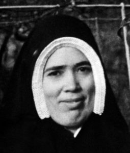 Sister Lúcia in 1946. https://www.salvemariaregina.info/SalveMariaRegina/SMR-158/1946%20Sr.%20Lucia.jpg