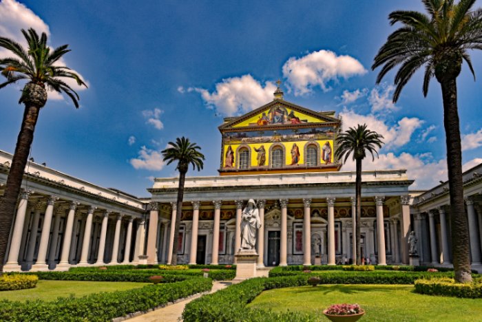 The basilica of Saint Paul Outside the Walls in Rome. Image by Hervé Simon, CC-BY-SA 2.0, https://www.flickr.com/photos/125601701@N03/51850341592/