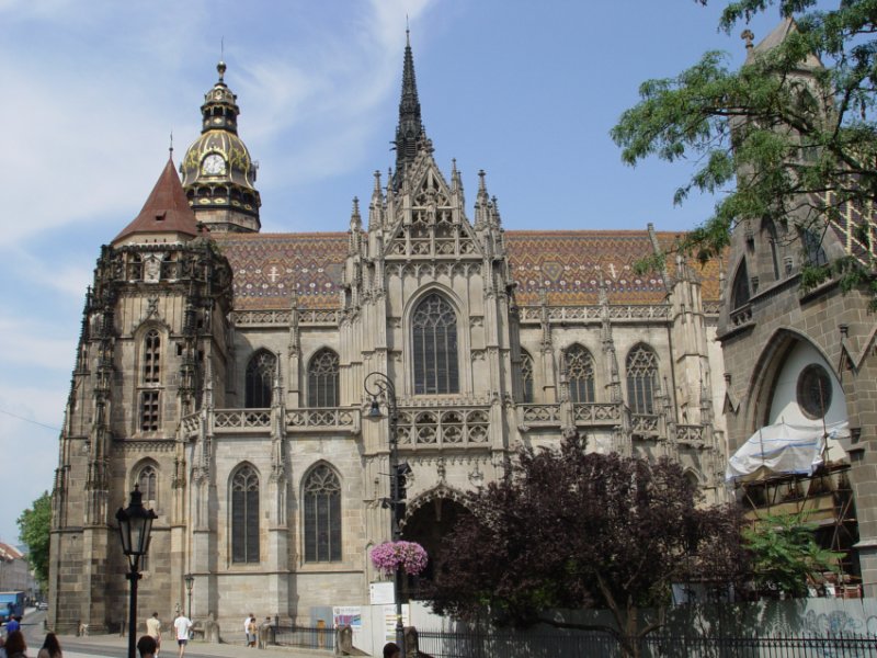Cathedral of Kassa. Image by Maros M r a z, CC-BY-SA 3.0, https://commons.wikimedia.org/wiki/File:Kosice_-_St._Elisabeth_Cathedral_1.JPG